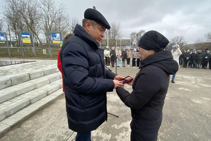 Боляче бачити, як батьки отримують нагороди загиблих синів: двоє військових Одещини нагороджені орденами (посмертно)